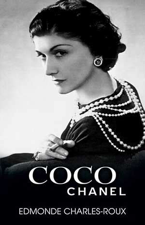 coco chanel carti|Lista Silviei: 7 cărți despre celebra Coco Chanel .